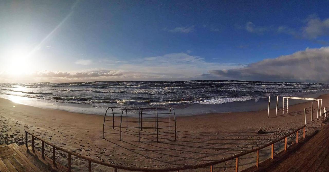 Melnrage Beach Cozy Apartments & Terrace - Pine View Sea Entry Klaipėda Esterno foto